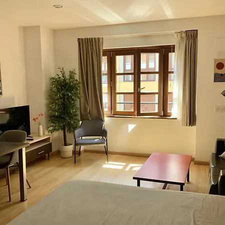 Marques De Teverga , Centro Oviedo