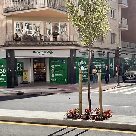 Marques De Teverga , Centro Oviedo