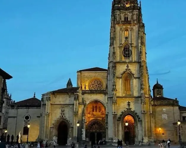 Marques De Teverga , Centro